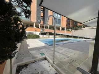 Piso en alquiler en Costillares en Madrid