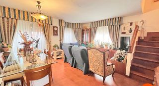 Casa pareada en venta en Pueblo - Urb. Norte en Valdemorillo