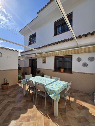 Casa adosada en venta en Centro en Alhaurín de la Torre