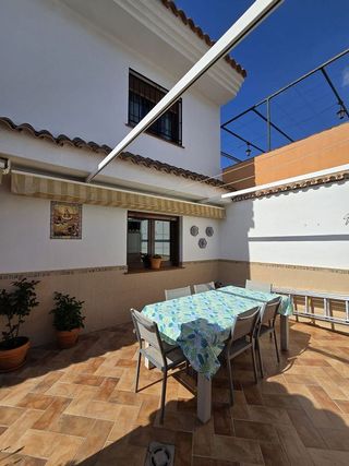 Casa adosada en venta en Centro en Alhaurín de la Torre