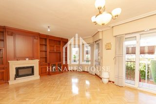 Casa adosada en venta en El Pilar - Bripac en Alcalá de Henares