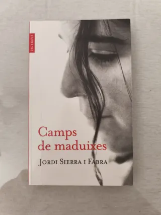 Camps de maduixes (Alerta roja) (Catalan Edition)