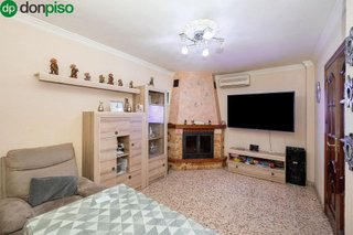 Casa adosada en venta en Atarfe