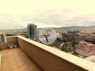 Dúplex en venta en Cementiri Vell en Terrassa