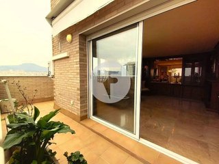 Dúplex en venta en Cementiri Vell en Terrassa