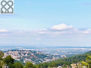 Chalet en venta en Corbera de Llobregat