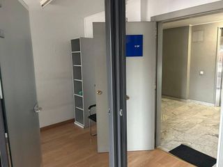 Local comercial en venta en Centre - Cordelles en Cerdanyola del Vallès