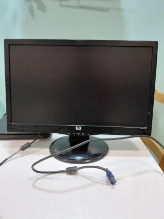 Pantalla HP 2031 y Teclado HP Negro