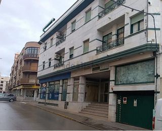 Local comercial en alquiler en Valdepeñas