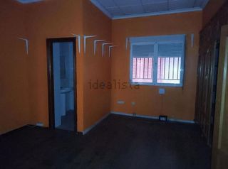 Local comercial en alquiler en Valdepeñas