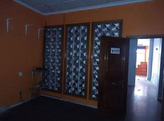 Local comercial en alquiler en Valdepeñas