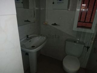 Local comercial en alquiler en Valdepeñas
