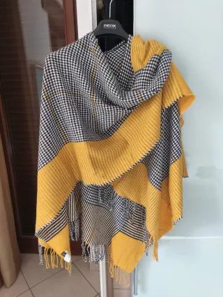 Poncho/Mantella donna Surkana