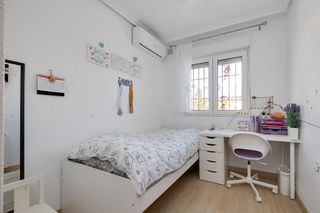 Casa adosada en venta en Nueva Torrevieja - Aguas Nuevas en Torrevieja