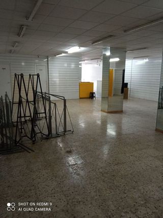 Local comercial en alquiler en Doctor Barraquer - G. Renfe - Policlínico en Sevilla