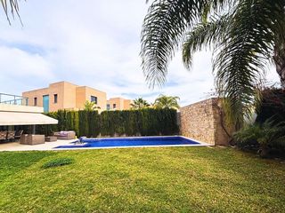 Chalet en venta en San Antonio de Benagéber