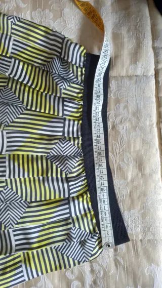 Gonna plissè fantasia geometrica