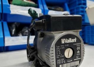 BOMBA RECIRCULADORA DE AGUA CALDERA "COMPROBADA"