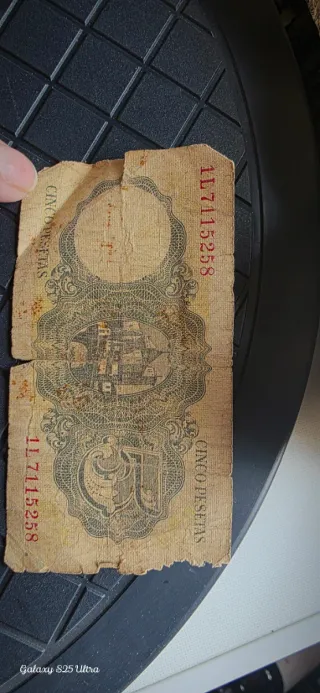 Collezione di monete e banconote antiche e moderne