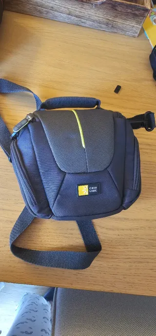 Cámara Nikon COOLPIX P520 Roja