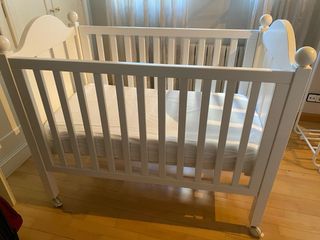 Cuna madera Garabatos +Colchón+Colcha+Chichonera