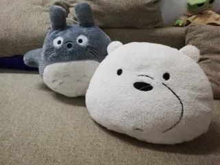 Peluche Totoro y Oso Blanco