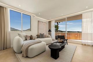 Piso en venta en Nueva Andalucía centro en Marbella