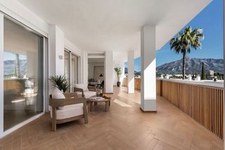 Piso en venta en Nueva Andalucía centro en Marbella