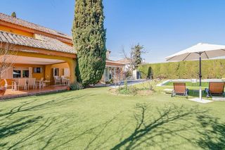 Chalet en venta en Gójar