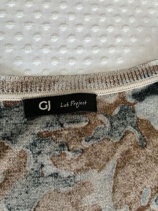 Vestido de punto con estampado camuflaje