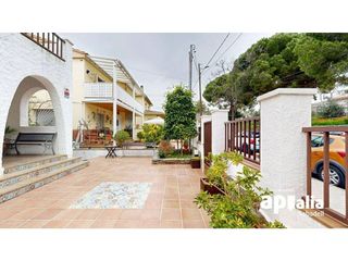 Chalet en venta en Ca n’Esteper – Can Gorgs – Can Gorgs II en Barbera del Vallès