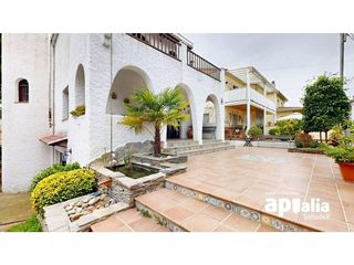 Chalet en venta en Ca n’Esteper – Can Gorgs – Can Gorgs II en Barbera del Vallès