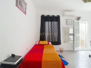 Casa adosada en venta en Arroyo de la Miel en Benalmádena