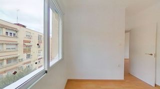 Piso en venta en Creu de Barberà en Sabadell