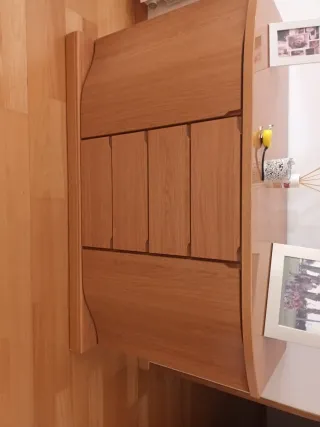 Aparador de comedor de madera