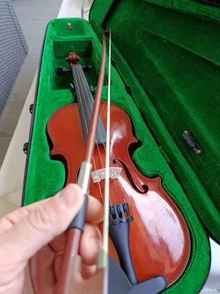 Violín 3/4 niño con funda y arco