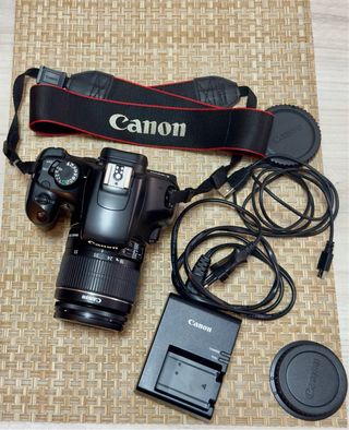 Canon EOS 1100D + Accesorios