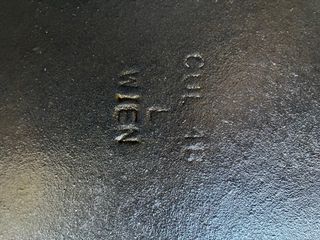 Olla de Carl Auböck para Ostovics Viena Austria