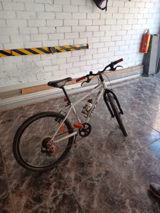 Bicicleta Montaña Blanca