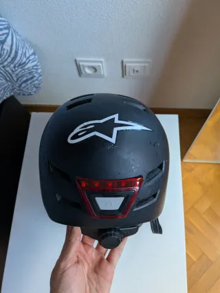 Casco Patinete/Bici Negro con Luz