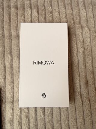 Funda iPhone 17 pro max Rimowa Plata