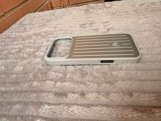 Funda iPhone 17 pro max Rimowa Plata