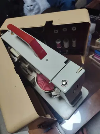 Máquina de coser Bernina Nova Electronic