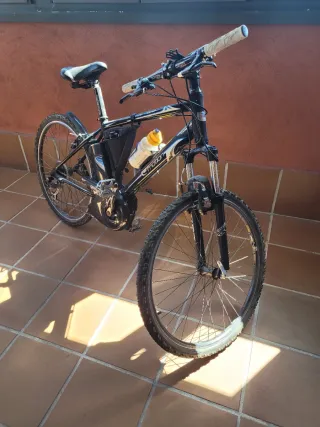 Bicicleta Eléctrica con Cargador