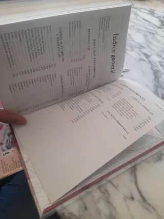 La Santa Biblia (letra grande)