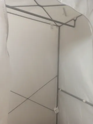 Armario de tela blanco