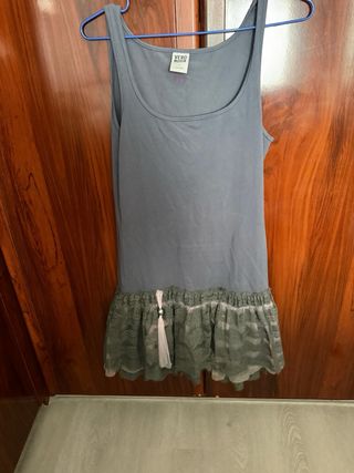 Vestido vintage blanco y beige ,30€ cada uno