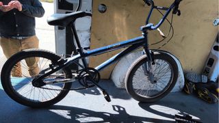 Bicicleta BMX azul