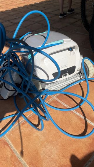 Limpiafondos piscina automático