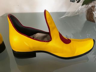 Zapatos Moros Fiesta Amarillos y Rojos